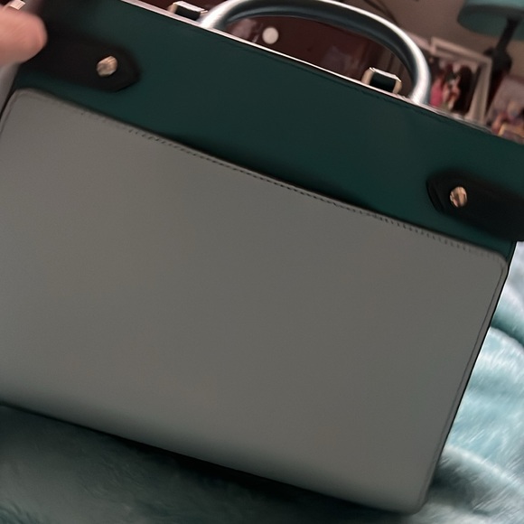 Kate Spade Green and White Color-Block Handbag and Matching Wallet - Picture 4 of 5